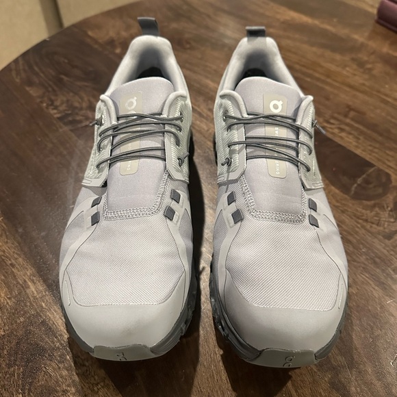 On Running Cloud 6 Waterproof - Light Gray - Picture 3 of 7